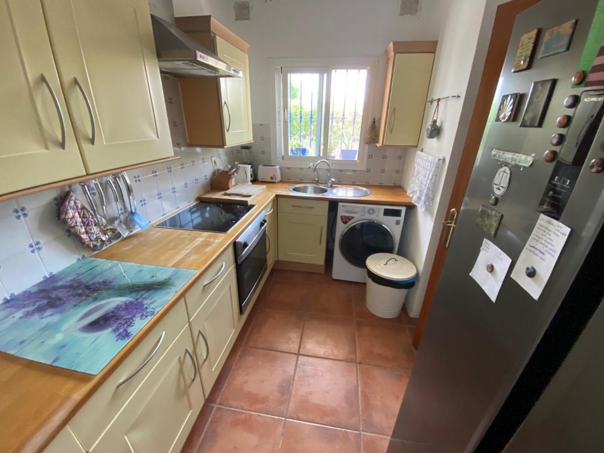 Charming 1 Bedroom Suite With Shared Kitchen Next To Puerto Banus 마르베야 외부 사진