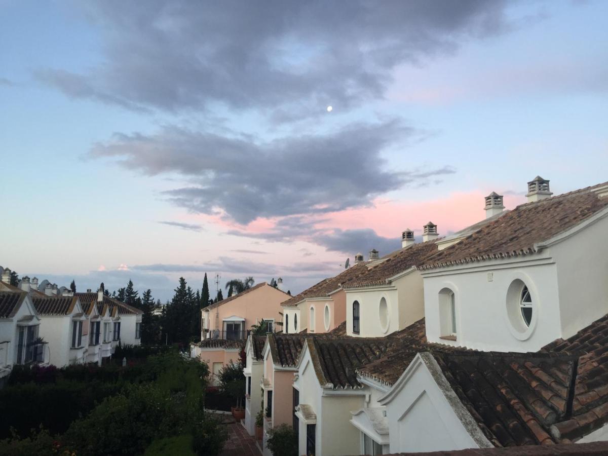 Charming 1 Bedroom Suite With Shared Kitchen Next To Puerto Banus 마르베야 외부 사진